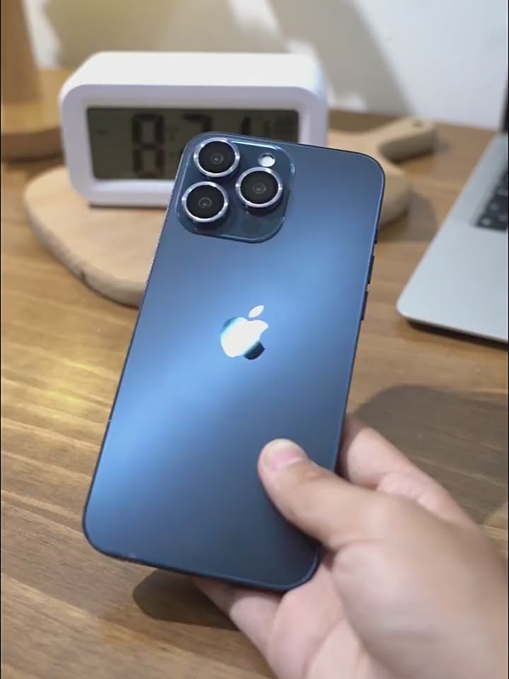 Металлический чехол для iPhone 17 Pro Max / 17 Pro / 17 Air / 16 Pro Max / 16 Pro / 16E / 15 / 15 Pro / 15 Pro Max